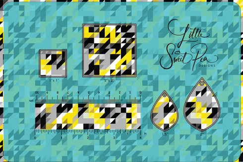 3302 - Geometric Triangles and Baseballs Combo Board