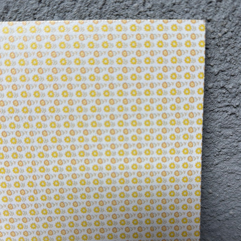 0675 - Sweet Yellow Flowers