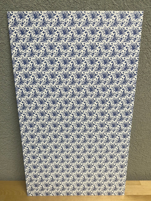 3166 - Blue and White Simple Flowers