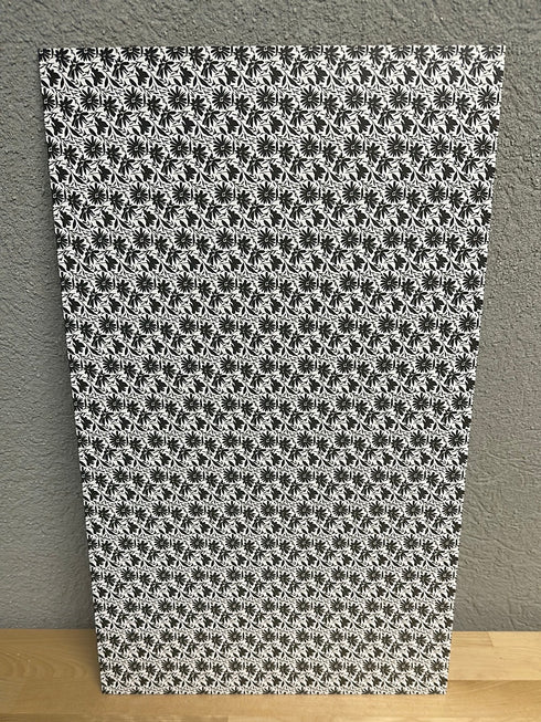 3165 - Black and White Wildflowers