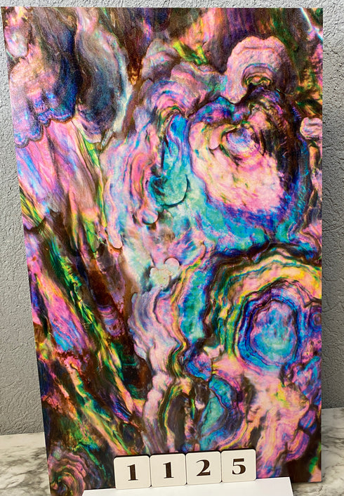 1125 - Abstract Pearl