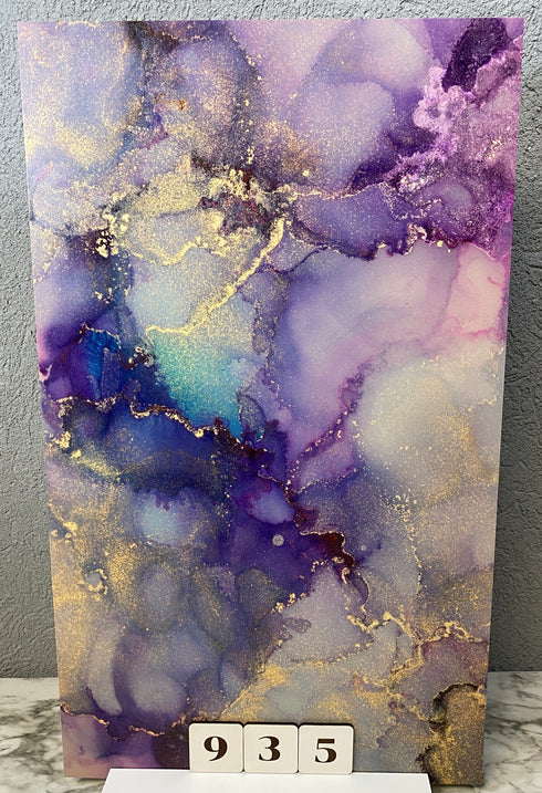0935 - Abstract Paint Pour