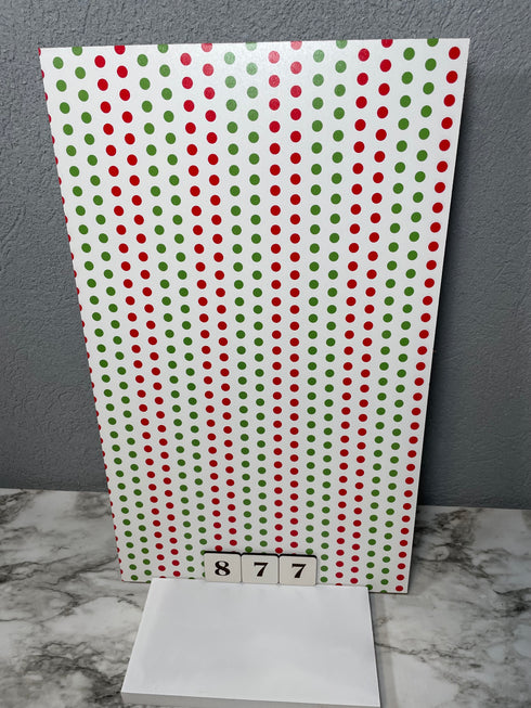 0877 - Red and Green Dots