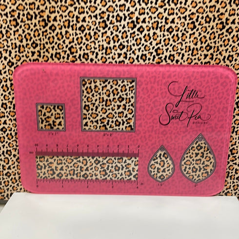 2483 -Micro Leopard Print Design