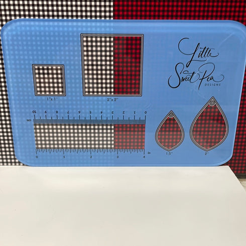 0652 - Earring or Mixed Bundle Buffalo Plaid 1/8" Print