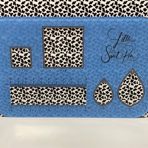 0312 - Small Cow Hide Black and White Pattern