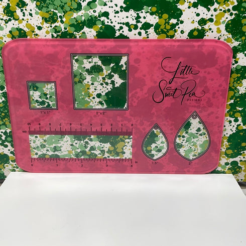 0340 - Green & Gold Splatter Paint